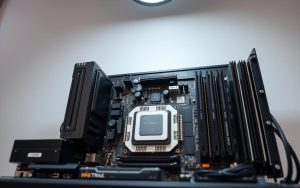 what are the 4 parts of a computer system